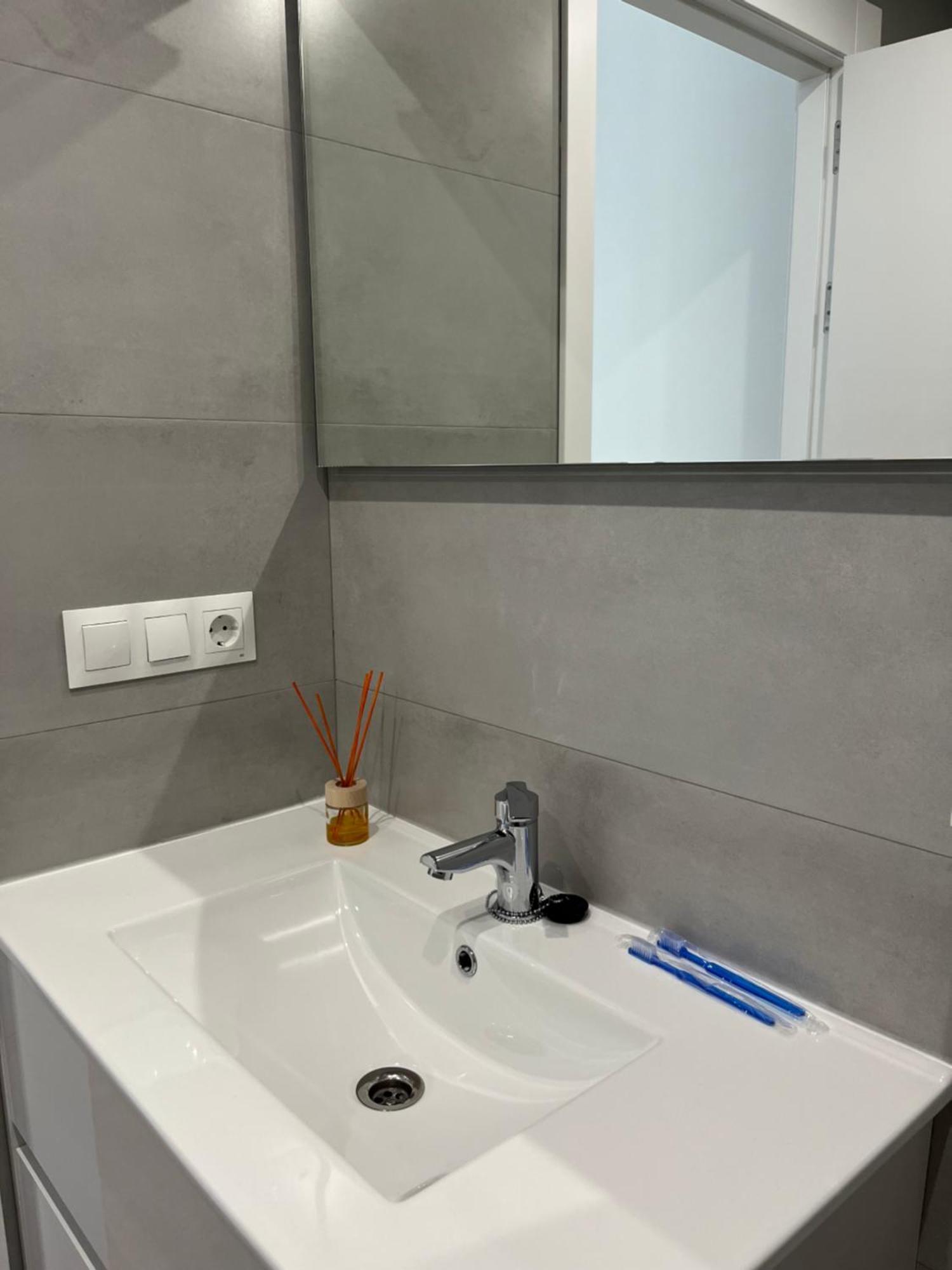Apartamento Puerta De Burgos Vut09605 Exterior foto